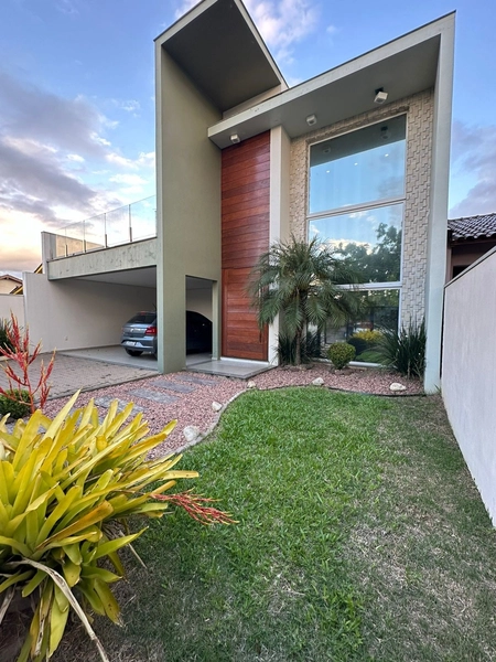 Sobrado com 3 dormitórios em São Leopoldo/Bairro Sharlau: 1ª foto da galeria de imagens do imóvel