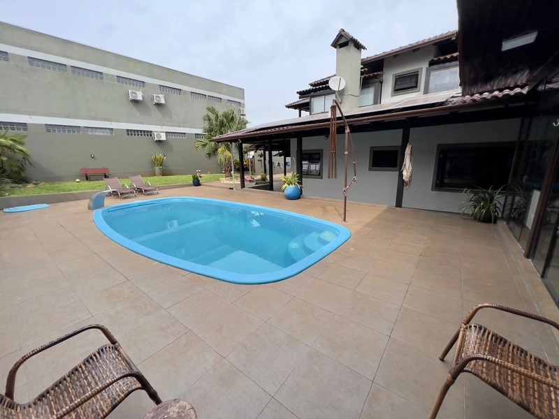 Casa alto padrão em Ijuí: 3ª foto da galeria de imagens do imóvel