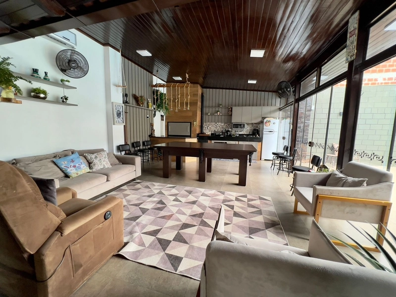 Casa alto padrão em Ijuí: 13ª foto da galeria de imagens do imóvel