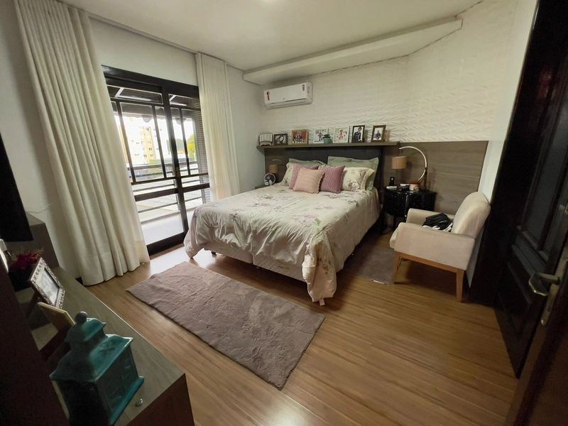 Casa alto padrão em Ijuí: 23ª foto da galeria de imagens do imóvel