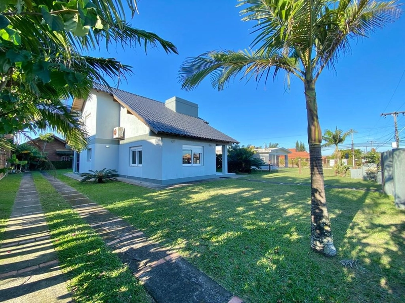 SOBRADO 3 SUÍTES EM XANGRI-LÁ/ATLÂNTIDA: 2ª foto da galeria de imagens do imóvel