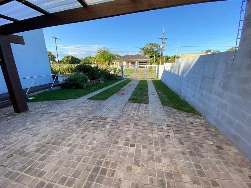 CASA 4 DORMITÓRIOS EM XANGRI-LÁ/ ATLÂNTIDA: 7ª foto da galeria de imagens do imóvel