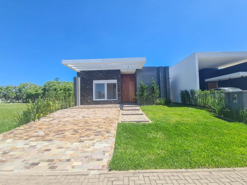 CASA EM CONDOMÍNIO FECHADO/ ARROIO TEIXEIRA