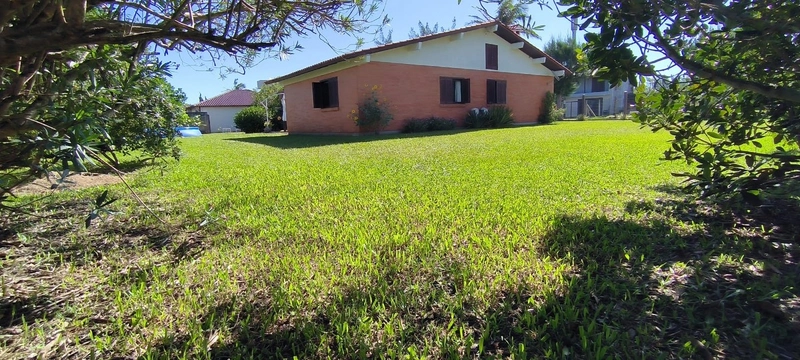 Linda casa lado mar à venda em Capão da Canoa!: 3ª foto da galeria de imagens do imóvel