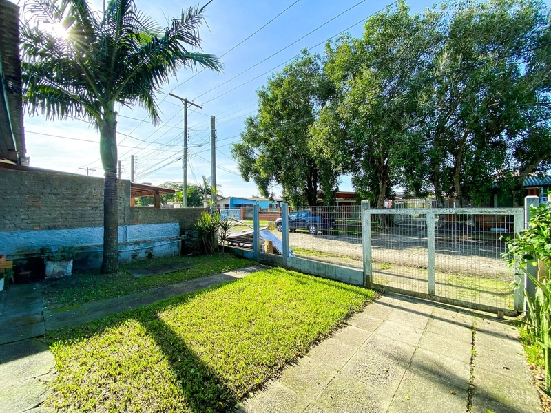 Oportunidade duas casas no mesmo terreno à venda em Capão Novo!: 3ª foto da galeria de imagens do imóvel