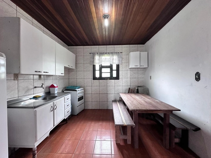 Ótima casa com amplo terreno à venda em Atlântida Sul!: 4ª foto da galeria de imagens do imóvel