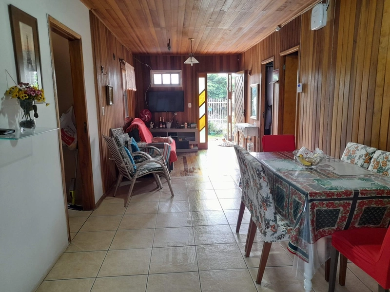 Excelente casa mista com amplo terreno à venda!: 8ª foto da galeria de imagens do imóvel