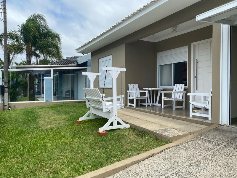 Linda casa térrea à venda em Capão Novo!: 2ª foto da galeria de imagens do imóvel