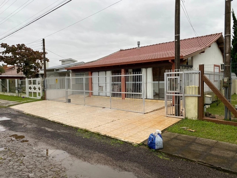 Linda casa térrea à venda em Capão Novo!: 3ª foto da galeria de imagens do imóvel