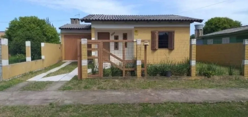 Ótima casa pertinho do mar à venda em Capão Novo!: 1ª foto da galeria de imagens do imóvel