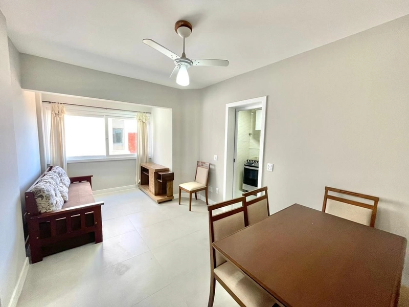 APARTAMENTO 2 DORMITÓRIOS EM CAPÃO DA CANOA/CENTRO: 1ª foto da galeria de imagens do imóvel