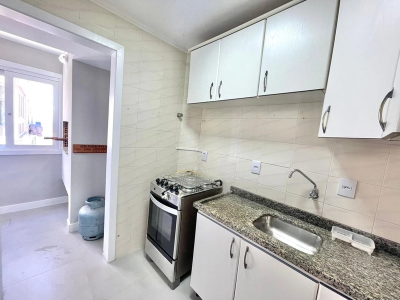 APARTAMENTO 2 DORMITÓRIOS EM CAPÃO DA CANOA/CENTRO: 2ª foto da galeria de imagens do imóvel