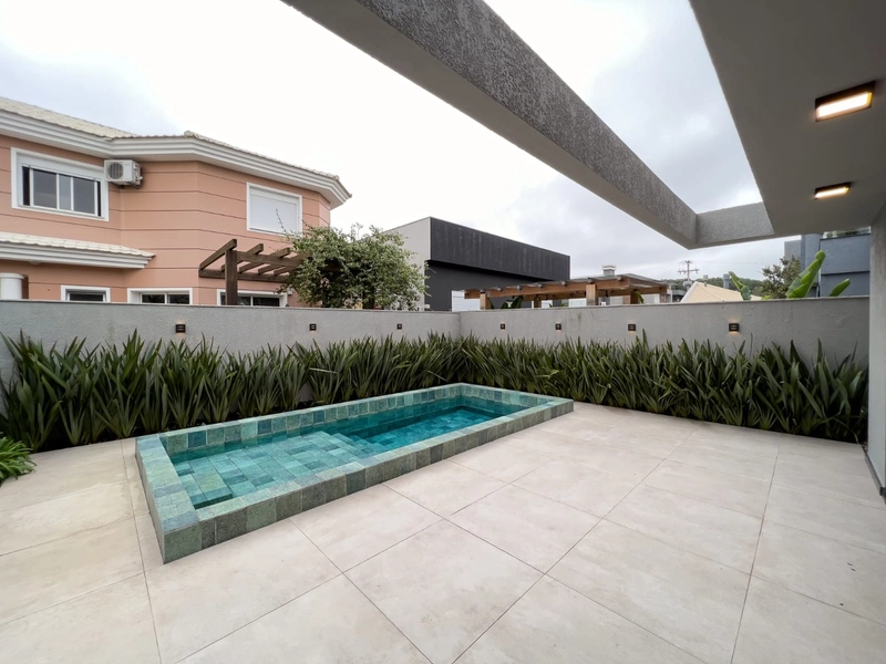 CASA 4 SUÍTES EM CONDOMÍNIO FECHADO EM CAPÃO DA CANOA/VELAS DO MARINA: 24ª foto da galeria de imagens do imóvel