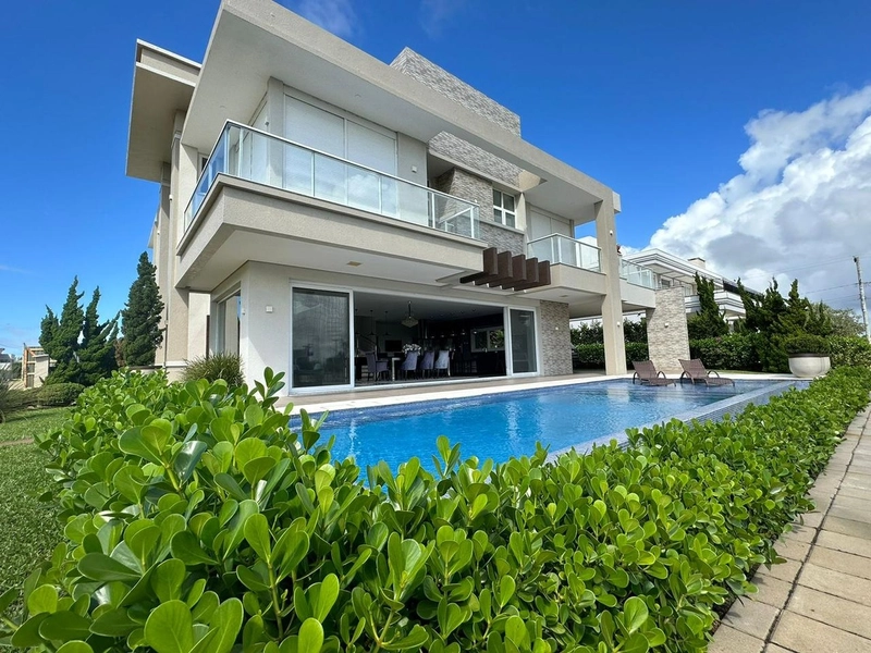 CASA 5 SUÍTES EM CONDOMÍNIO FECHADO/ATLÂNTIDA SUL: 5ª foto da galeria de imagens do imóvel