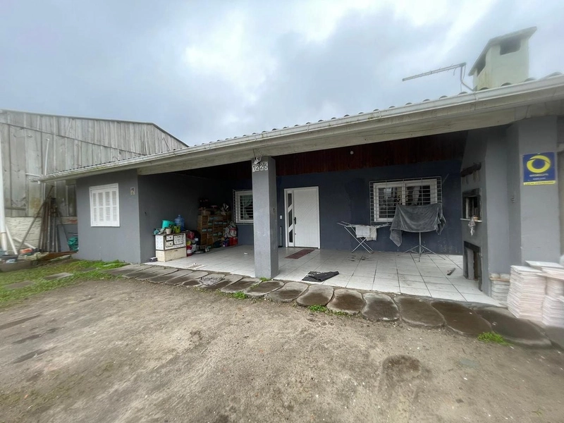 Casa com anexo à venda em Capão da Canoa!: 1ª foto da galeria de imagens do imóvel