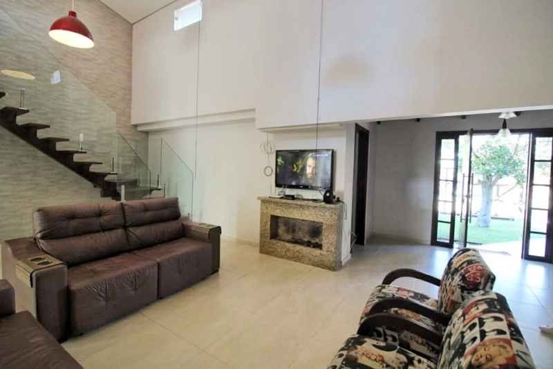CASA 4 SUÍTES EM XANGRI-LÁ/ CENTRO: 4ª foto da galeria de imagens do imóvel