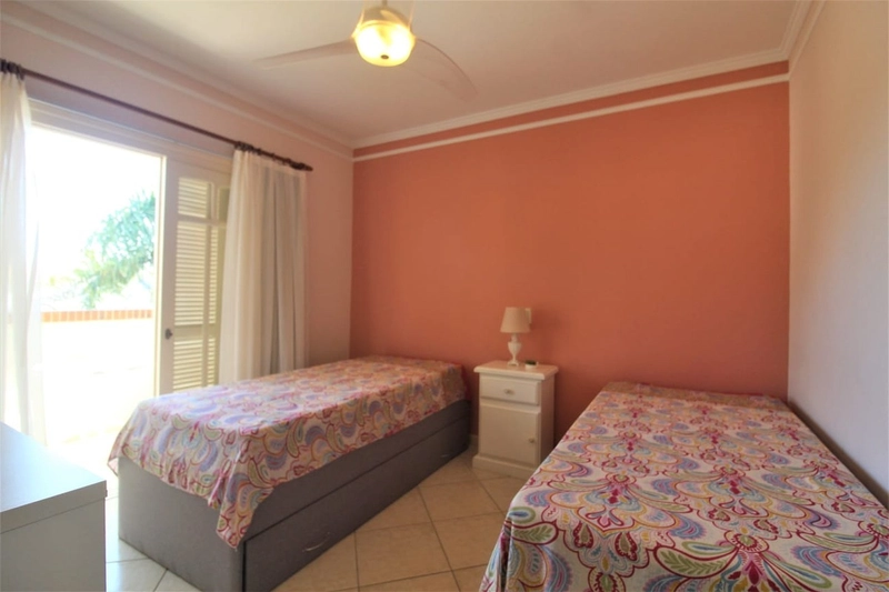 CASA 4 DORMITÓRIOS EM XANGRI-LÁ/ATLÂNTIDA: 2ª foto da galeria de imagens do imóvel