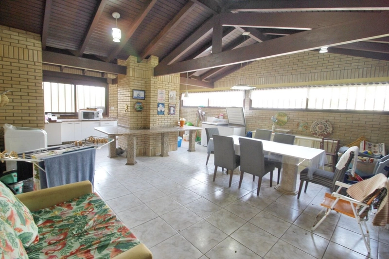 CASA 4 DORMITÓRIOS EM XANGRI-LÁ/REMANSO: 3ª foto da galeria de imagens do imóvel