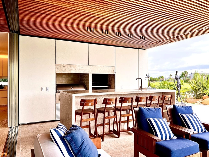 CASA EM CONDOMÍNIO FECHADO EM XANGRI-LÁ: 10ª foto da galeria de imagens do imóvel