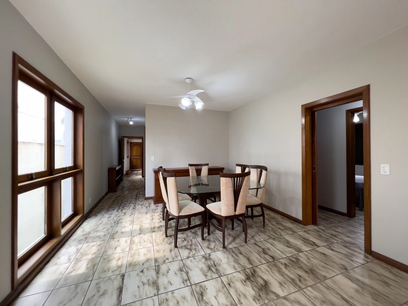 APARTAMENTO 3 DORMITÓRIOS DE FRENTE EM CAPÃO DA CANOA: 8ª foto da galeria de imagens do imóvel