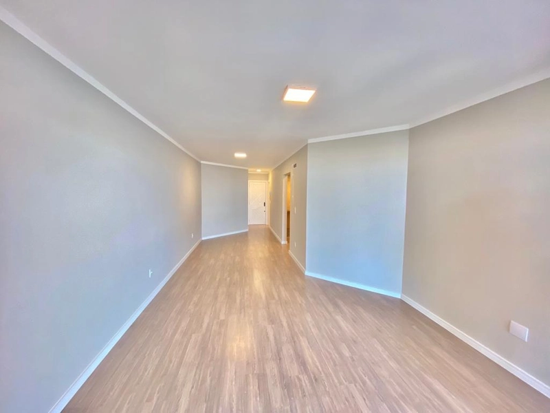 APARTAMENTO DE FRENTE , VISTA MAR EM CAPÃO DA CANOA/CENTRO: 2ª foto da galeria de imagens do imóvel