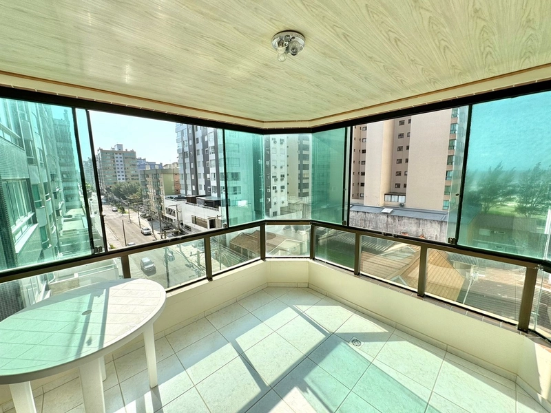 APARTAMENTO 3 DORMITÓRIOS EM CAPÃO DA CANOA/CENTRO: 2ª foto da galeria de imagens do imóvel