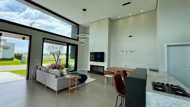 Casa alto padrão em Condomínio Fechado: 3ª foto da galeria de imagens do imóvel