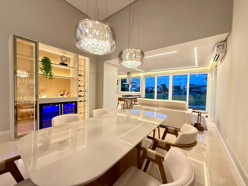 CASA BEIRA LAGO EM CONDOMÍNIO: 9ª foto da galeria de imagens do imóvel