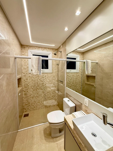 CASA BEIRA LAGO EM CONDOMÍNIO: 8ª foto da galeria de imagens do imóvel