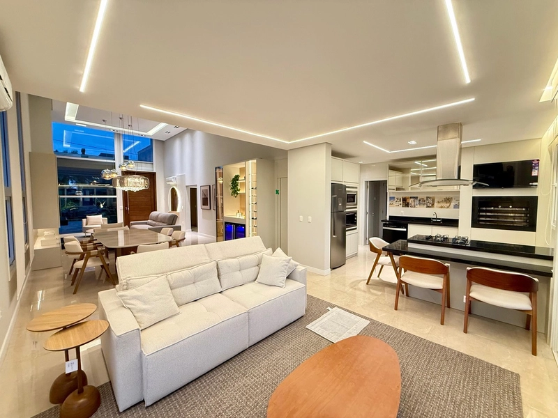 CASA BEIRA LAGO EM CONDOMÍNIO: 15ª foto da galeria de imagens do imóvel