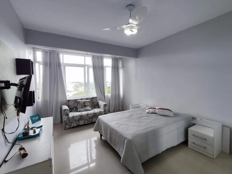 APARTAMENTO DE FRENTE NO CORAÇÃO DE ATLÂNTIDA *: 3ª foto da galeria de imagens do imóvel