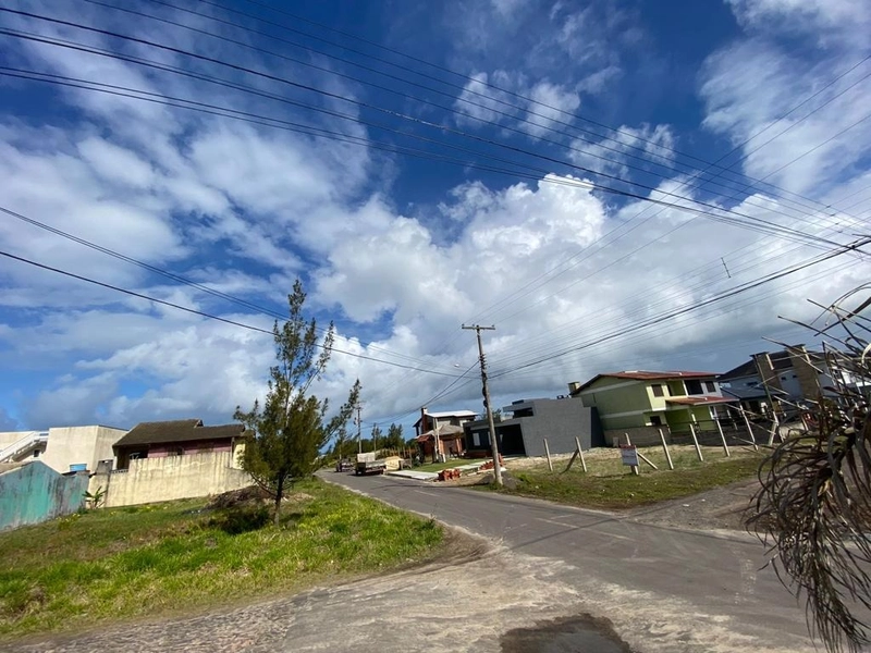 Casa 5 dormitórios em Capão da Canoa: 11ª foto da galeria de imagens do imóvel