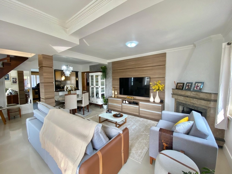 Casa 4 dormitórios em CAPÃO DA CANOA: 3ª foto da galeria de imagens do imóvel