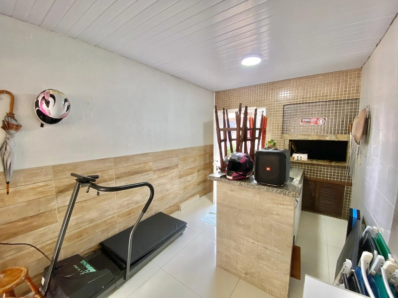 Casa 4 dormitórios em CAPÃO DA CANOA: 12ª foto da galeria de imagens do imóvel