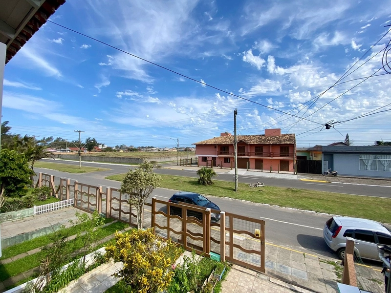 Sobrado em CAPÃO DA CANOA/ Zona Norte: 3ª foto da galeria de imagens do imóvel