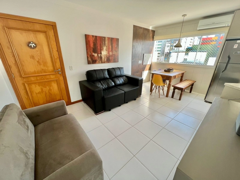 Apartamento 2 dormitórios em CAPÃO DA CANOA / Centro: 2ª foto da galeria de imagens do imóvel