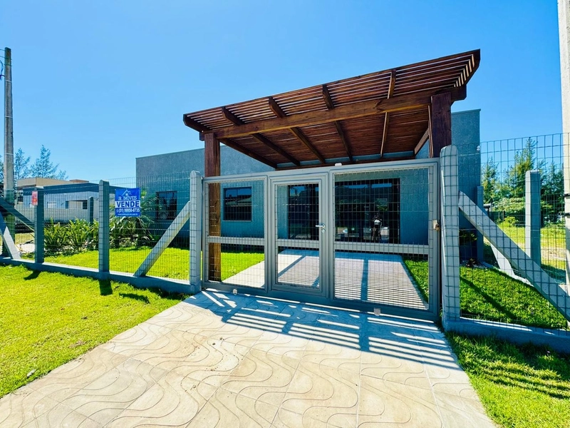 CASA CENTRO DE ATLANTIDA SUL!: 2ª foto da galeria de imagens do imóvel