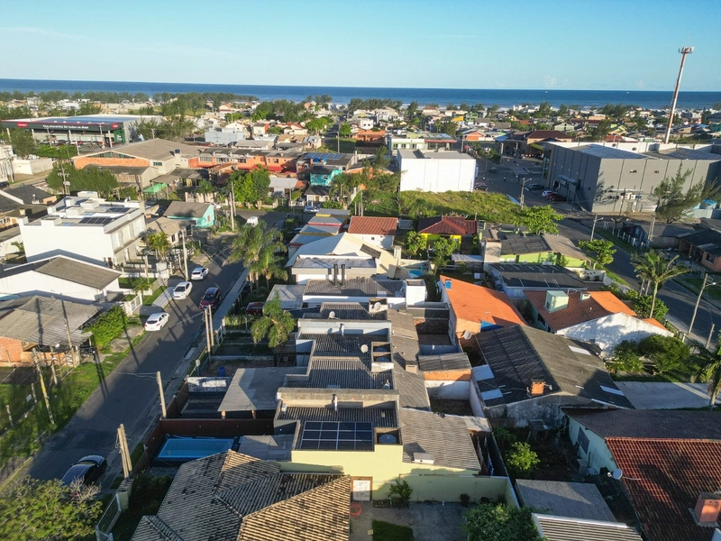 Casa com piscina na praia: 22ª foto da galeria de imagens do imóvel