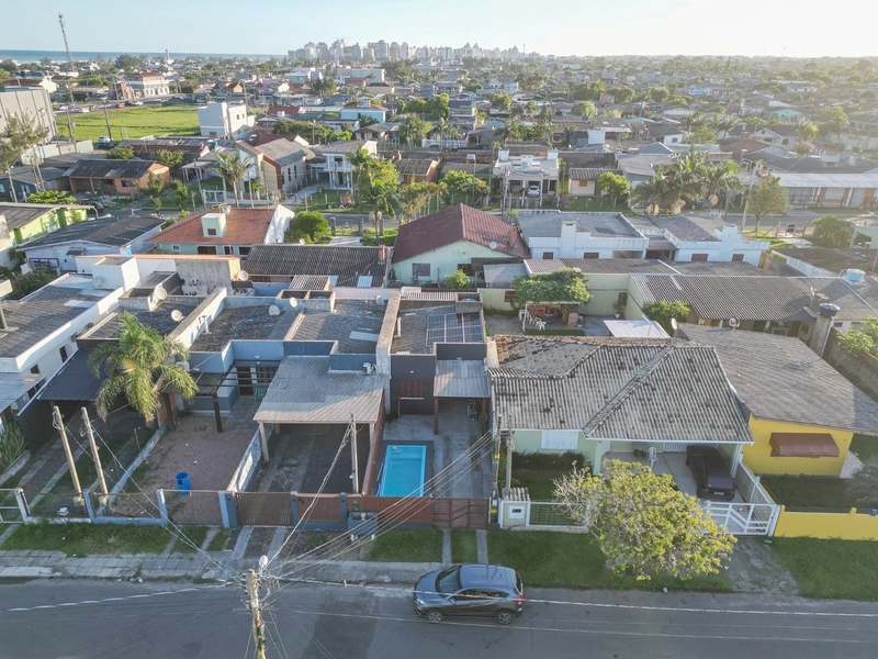 Casa com piscina na praia: 20ª foto da galeria de imagens do imóvel