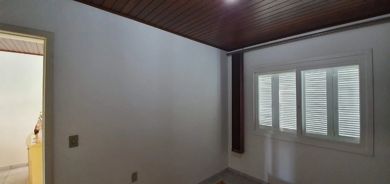 CASA COMPOSTA POR 3 DORMITÓRIOS NO BAIRRO ZONA NOVA EM CAPÃO DA CANOA!: 7ª foto da galeria de imagens do imóvel
