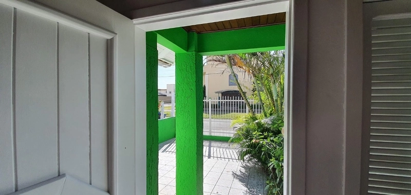 CASA COMPOSTA POR 3 DORMITÓRIOS NO BAIRRO ZONA NOVA EM CAPÃO DA CANOA!: 2ª foto da galeria de imagens do imóvel