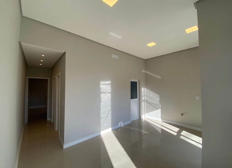 CASA COMPOSTA POR 2 DORMITÓRIOS EM CAPÃO DA CANOA!: 3ª foto da galeria de imagens do imóvel