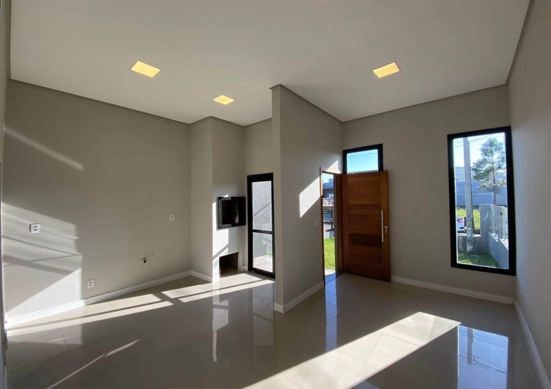 CASA COMPOSTA POR 2 DORMITÓRIOS EM CAPÃO DA CANOA!: 5ª foto da galeria de imagens do imóvel