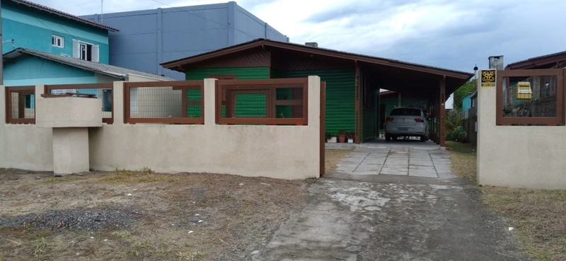 Duas casas terreno de 450m² em Capão da Canoa