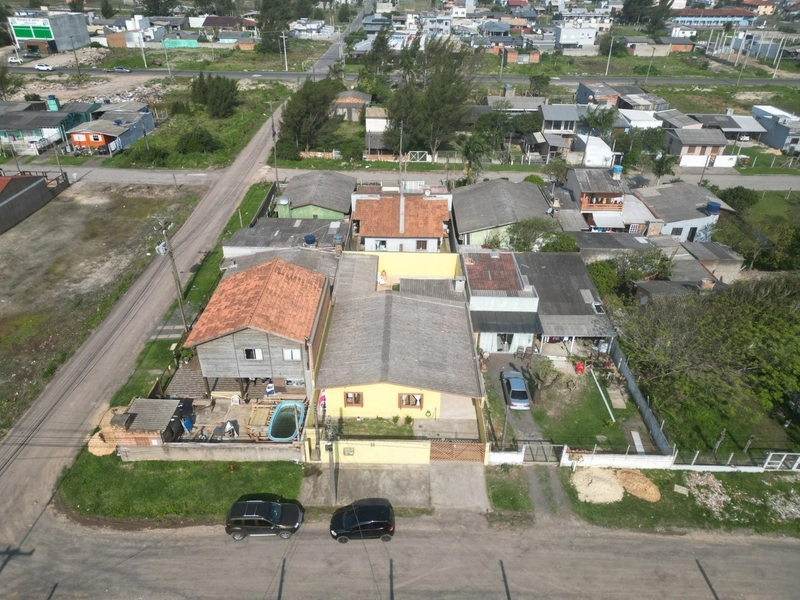 Casa a venda com 3 dormitórios, suite e piscina em Capão da Canoa: 7ª foto da galeria de imagens do imóvel