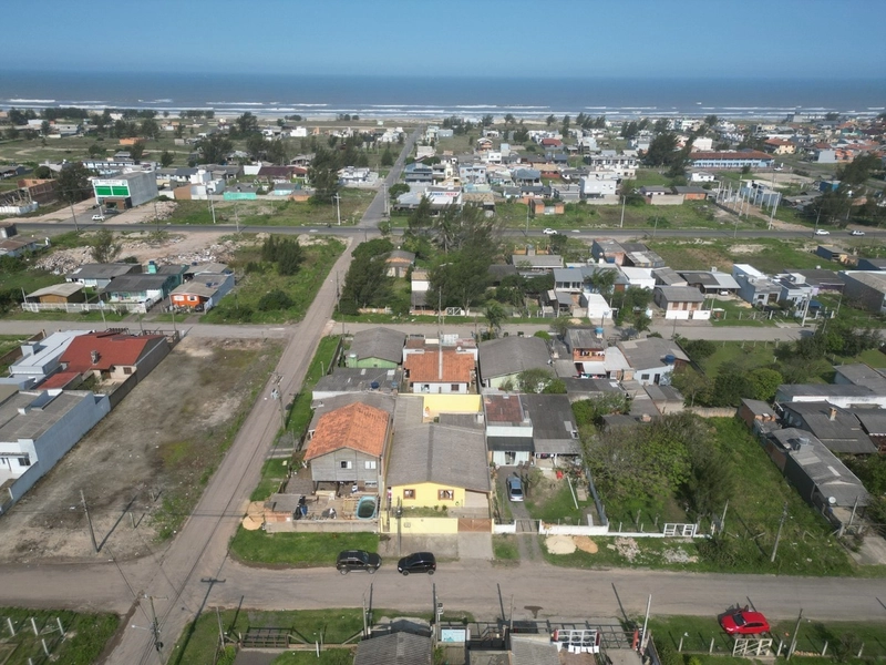 Casa a venda com 3 dormitórios, suite e piscina em Capão da Canoa: 23ª foto da galeria de imagens do imóvel