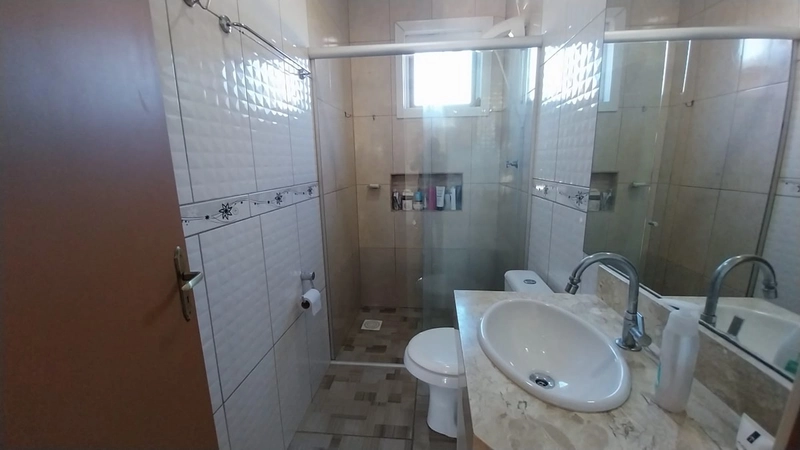 Casa a venda com 3 dormitórios, suite e piscina em Capão da Canoa: 22ª foto da galeria de imagens do imóvel