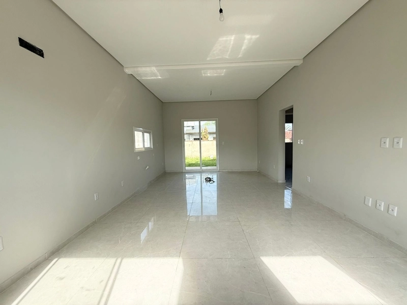 Casa à venda em praia de Xangri-lá: 3ª foto da galeria de imagens do imóvel