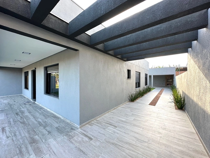 AMPLA CASA COM PISCINA EM XANGRI-LÁ!: 3ª foto da galeria de imagens do imóvel