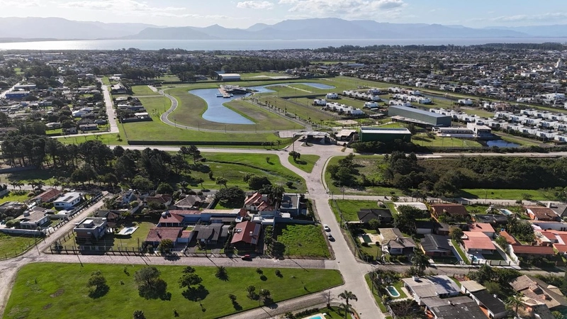 CASA DE ESQUINA EM ATLÂNTIDA À VENDA!: 7ª foto da galeria de imagens do imóvel